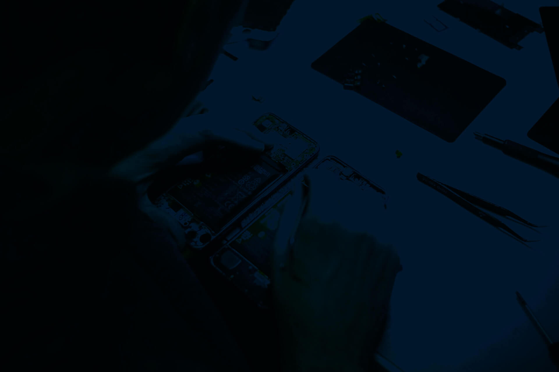 MobiSelect - GSM Сервиз за телефони, таблети, лаптопи, компютри на който можеш да разчиташ